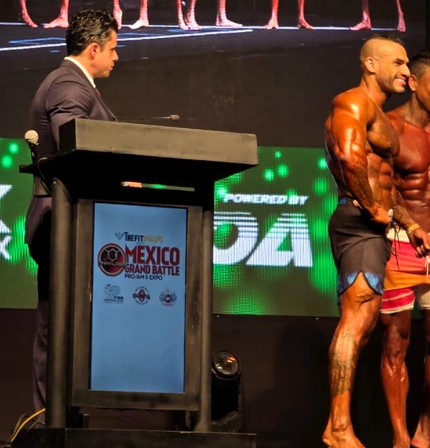 Mexico Grand Battle Pro/Am & Expo award ceremony